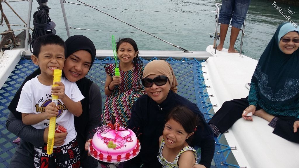 Happy Birthday Huda & Cik Kam!!!